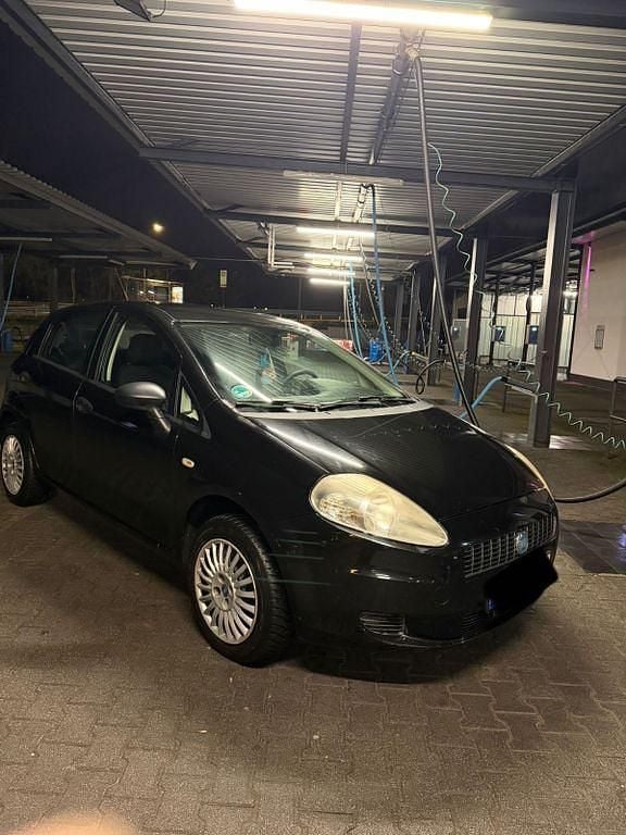Gebraucht Fiat Grande Punto 77 PS (56 kW) 2006 Schwarz Kleinwagen
