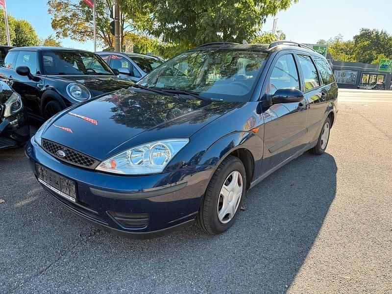 Blau Gebraucht 2002 Ford Focus Kombi | 699 € (Guter Preis) - Bild 1/4