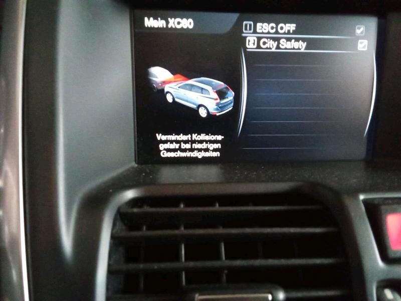 Gebraucht Volvo XC60 181 PS (133 kW) 2014 Weiß SUV