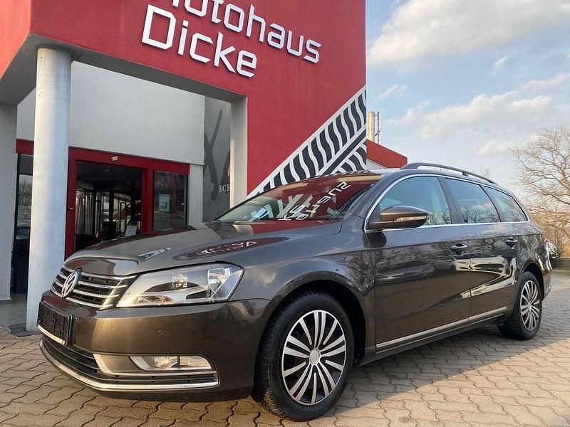 Gebraucht VW Passat Comfortline 140 PS (102 kW) 2013 Schwarz Kombi