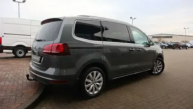 Gebraucht VW Sharan Highline 184 PS (135 kW) 2016 Grau Van / Kleinbus