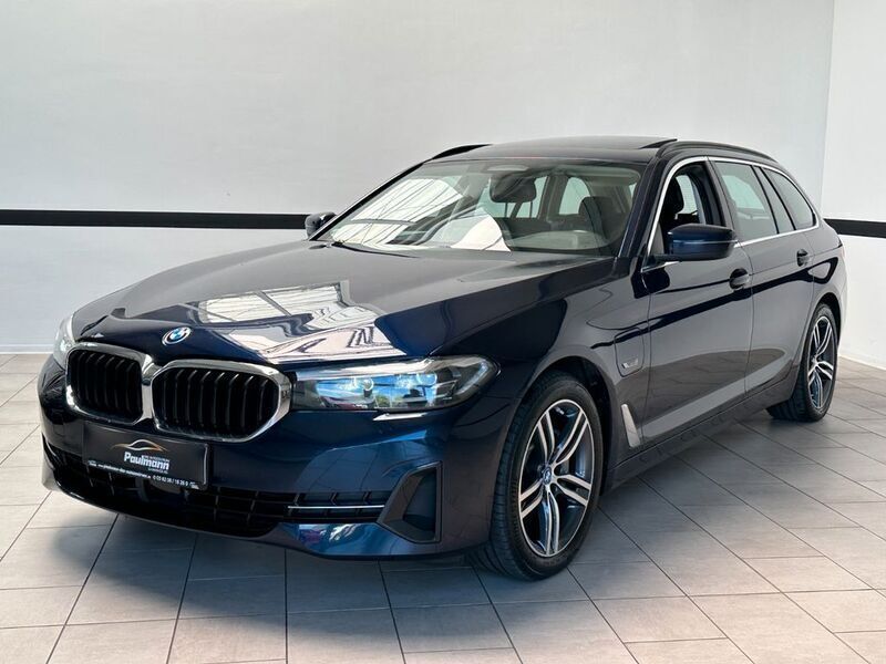 Tansanitblau Gebraucht 2022 BMW 530e Kombi | 28.790 € (Superpreis) - Bild 1/4