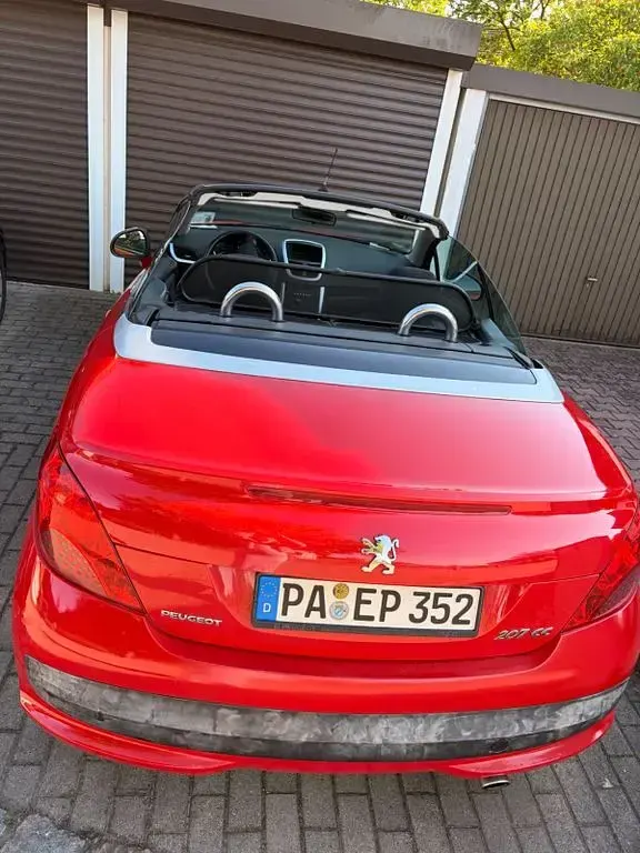 Gebraucht Peugeot 207 CC Sport 120 PS (88 kW) 2006 Rot Cabrio