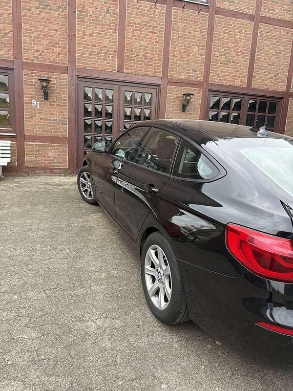 Gebraucht 2016 BMW 320 Gran Turismo Limousine | 13.000 € (Guter Preis) - Bild 1/4