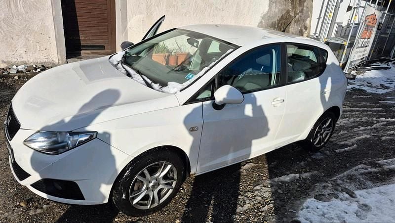 Gebraucht Seat Ibiza 85 PS (62 kW) 2010 Weiß Kleinwagen