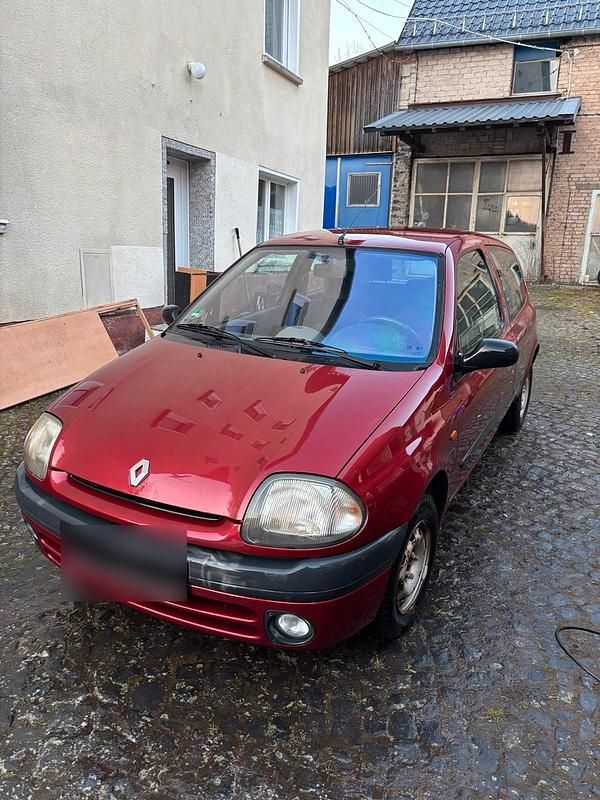 Gebraucht Renault Clio II 75 PS (55 kW) 1999 Rot Kleinwagen