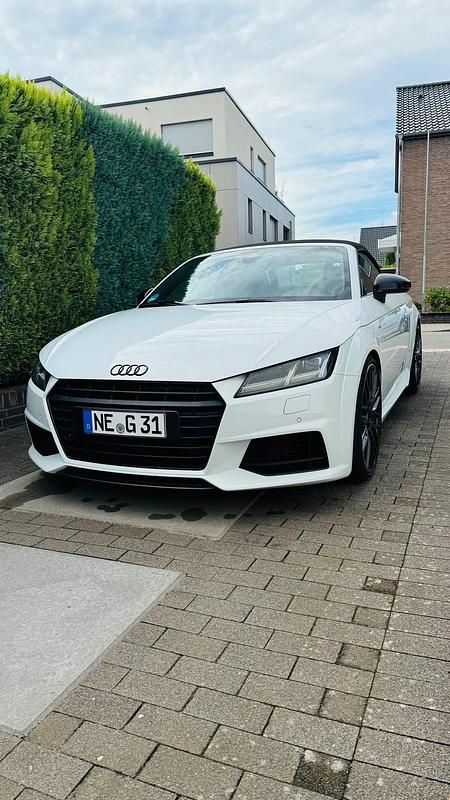 Weiß Gebraucht 2015 Audi TT S-Line Cabrio | 21.650 € - Bild 1/4