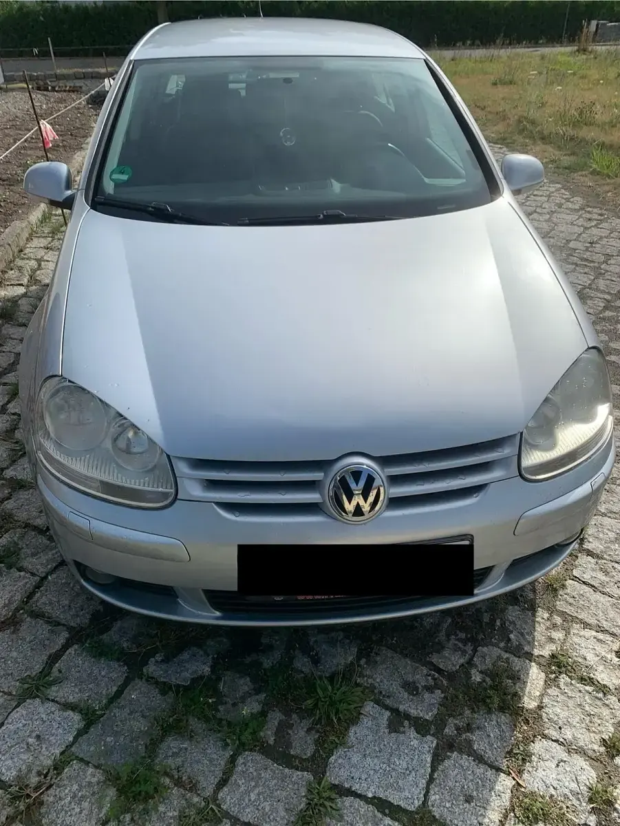 Gebraucht VW Golf V 105 PS (77 kW) 2006 Silber Kleinwagen