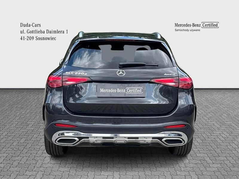 Gebraucht Mercedes GLC220 197 PS (144 kW) 2024 Grau SUV