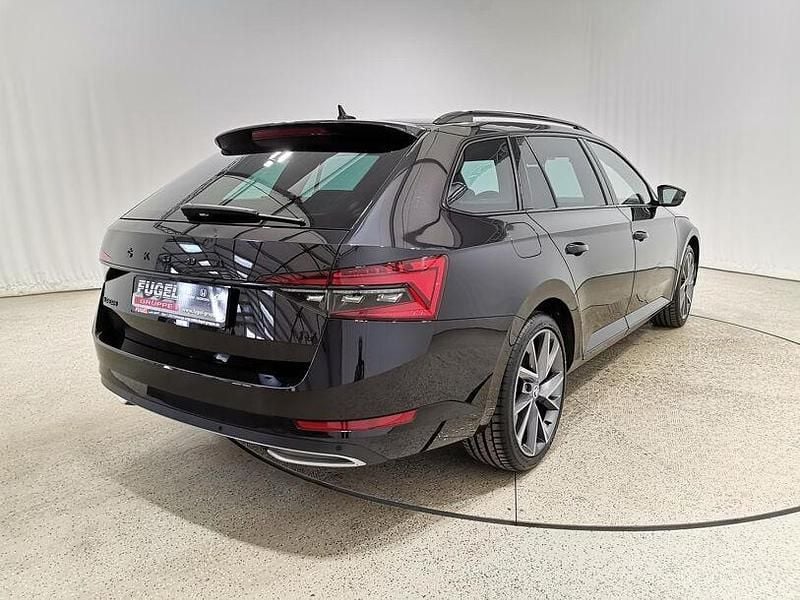 Gebraucht Skoda Superb SportLine 218 PS (160 kW) 2022 Schwarzmagic perleffekt Kombi
