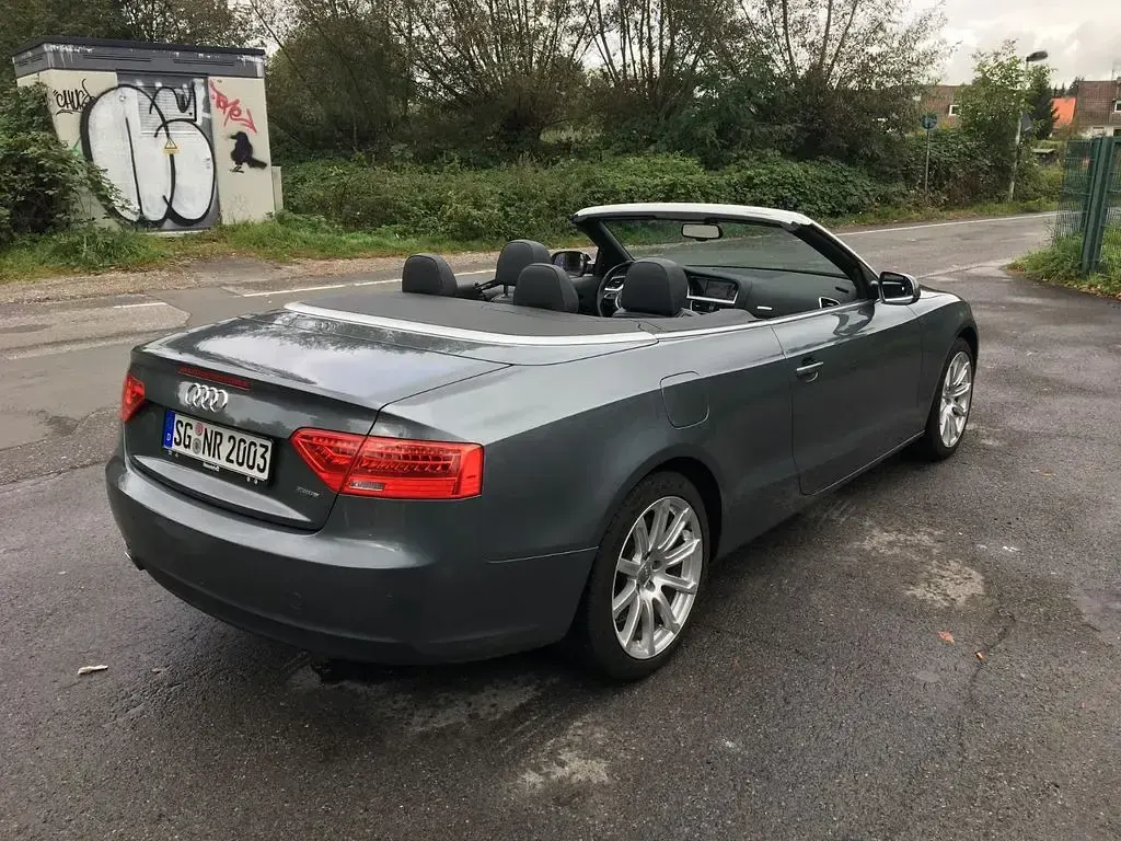 Gebraucht Audi A5 Cabriolet Sport 218 PS (160 kW) 2016 Grau Cabrio