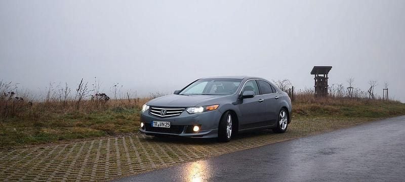 Gebraucht Honda Accord Executive 150 PS (110 kW) 2010 Grau Limousine