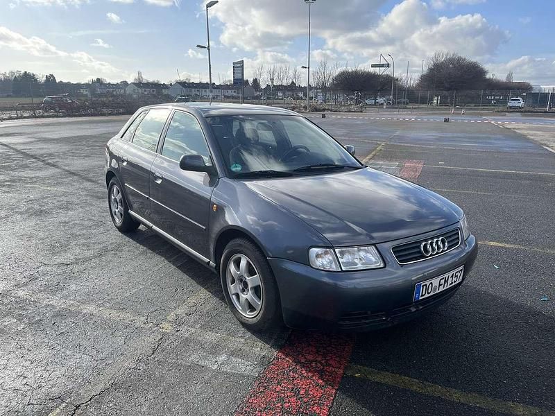 Gebraucht Audi A3 Ambiente 101 PS (74 kW) 2000 Grau Kleinwagen