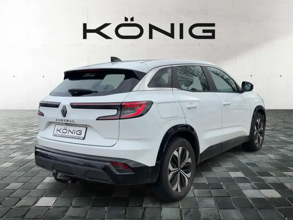 Gebraucht Renault Austral Evolution 158 PS (116 kW) 2024 Weiß SUV