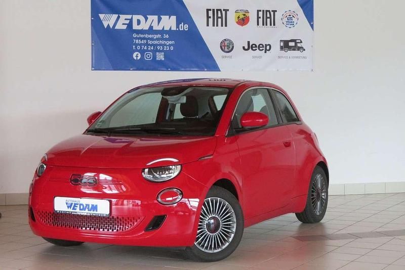 Passione rot Gebraucht 2022 Fiat 500e Red Limousine | 17.980 € (Guter Preis) - Bild 1/4