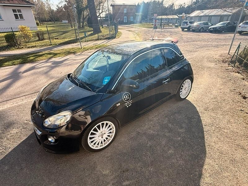 Gebraucht Opel Adam 89 PS (65 kW) 2013 Schwarz Kleinwagen