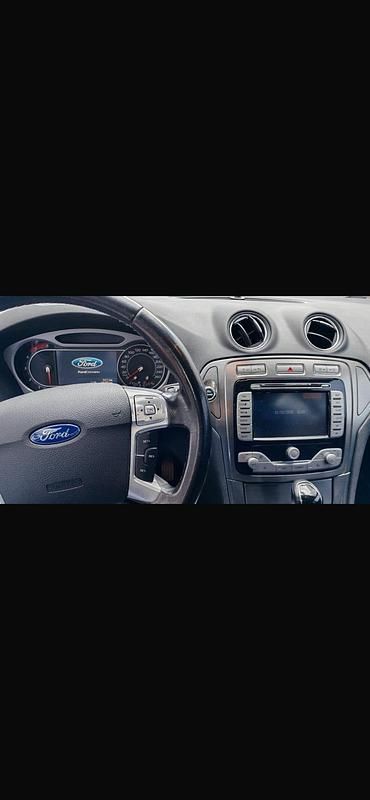 Gebraucht Ford Mondeo 140 PS (102 kW) 2008 Grau Kombi