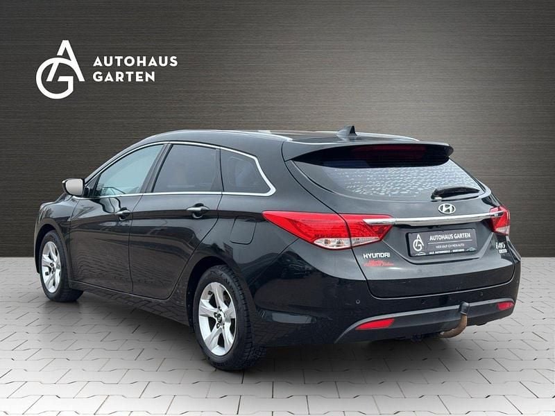Gebraucht Hyundai i40 136 PS (100 kW) 2015 Schwarz Kombi