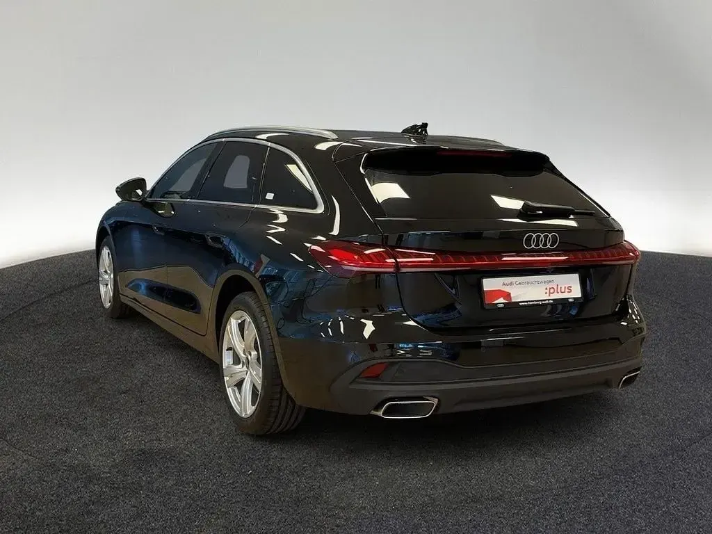 Gebraucht Audi A5 204 PS (150 kW) 2025 Mythosschwarz metallic Kombi