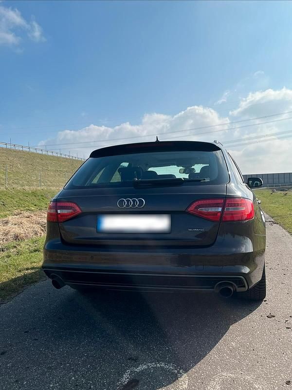 Gebraucht Audi A4 S-Line 224 PS (164 kW) 2015 Braun Kombi