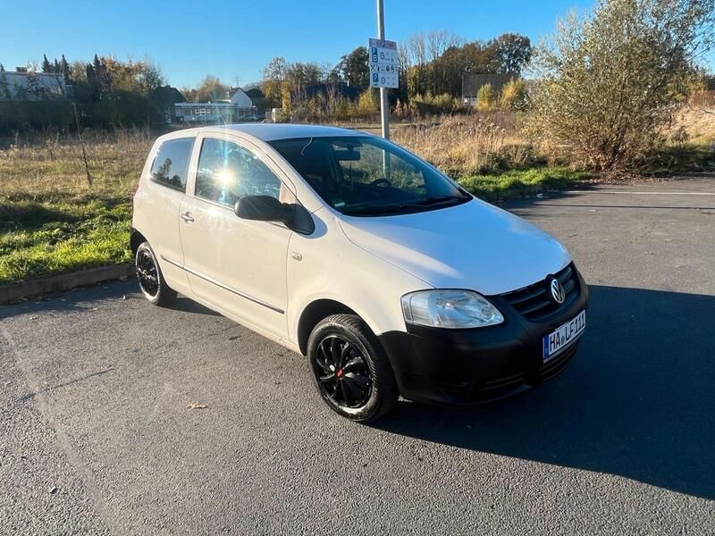 Weiß Gebraucht 2007 VW Fox Kleinwagen | 1.450 € (Fairer Preis) - Bild 1/4