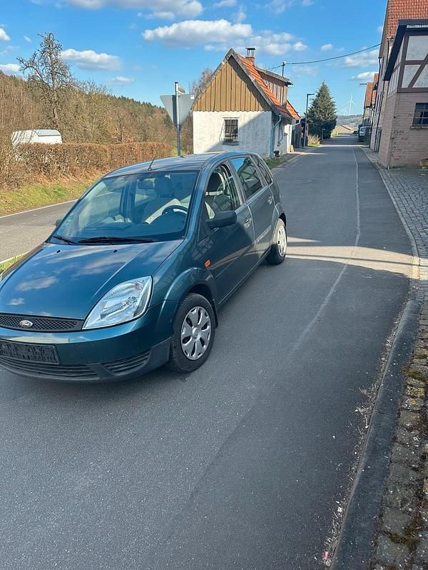 Gebraucht Ford Fiesta 60 PS (44 kW) 2002 Grün Kleinwagen