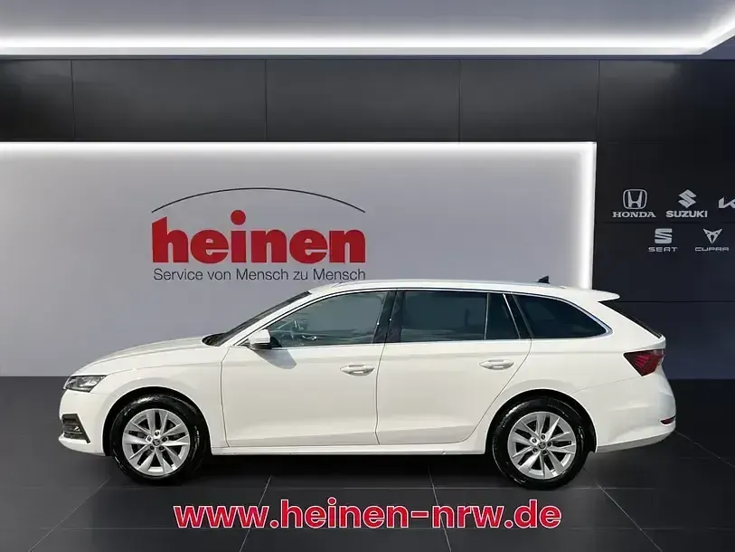 Gebraucht Skoda Octavia Style 150 PS (110 kW) 2023 Candyweiss Kombi