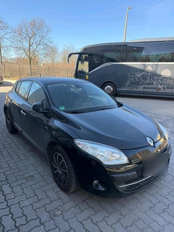 Gebraucht Renault Mégane III 130 PS (95 kW) 2011 Schwarz Kleinwagen