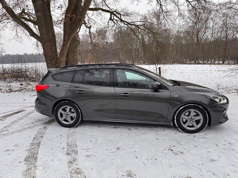 Gebraucht Ford Focus ST-Line 150 PS (110 kW) 2020 Grau Kombi