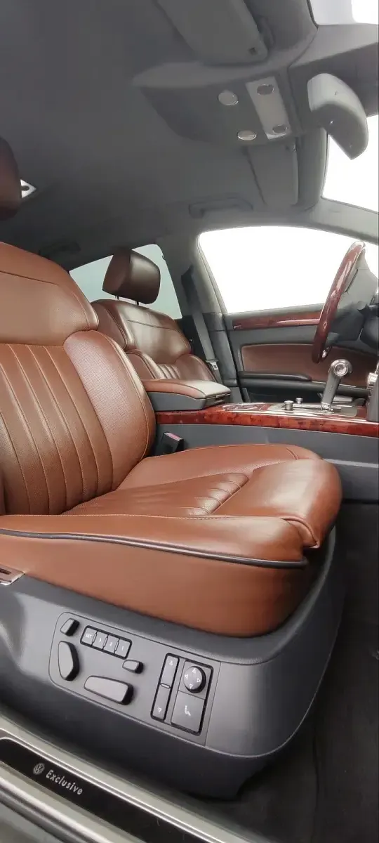 Usata VW Phaeton 241 CV (177 kW) 2012 Marrone Berlina