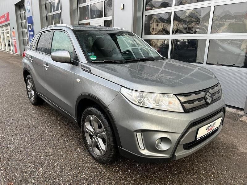 Gebraucht Suzuki Vitara Comfort 120 PS (88 kW) 2016 Grau SUV