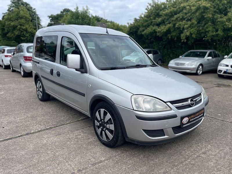Gebraucht Opel Combo Edition 90 PS (66 kW) 2007 Silber Van / Kleinbus