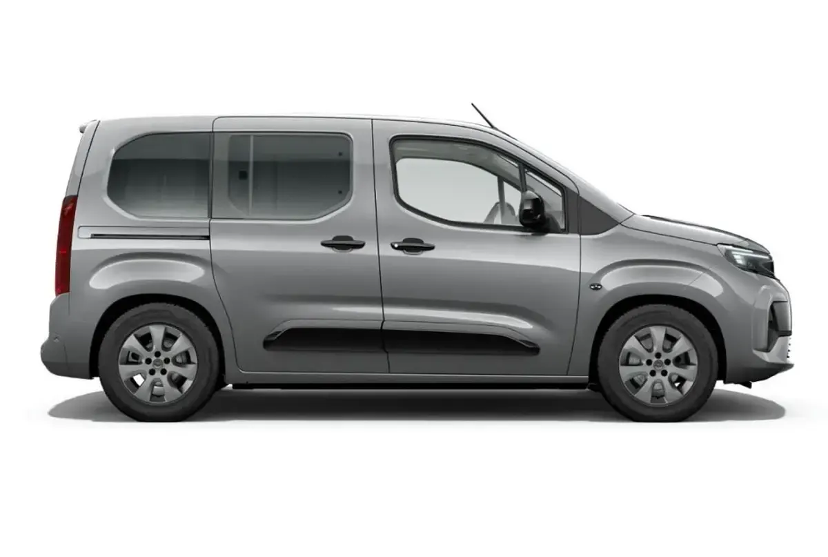 Neu Opel Combo 131 PS (96 kW) 2026 Grau metallic Van / Kleinbus