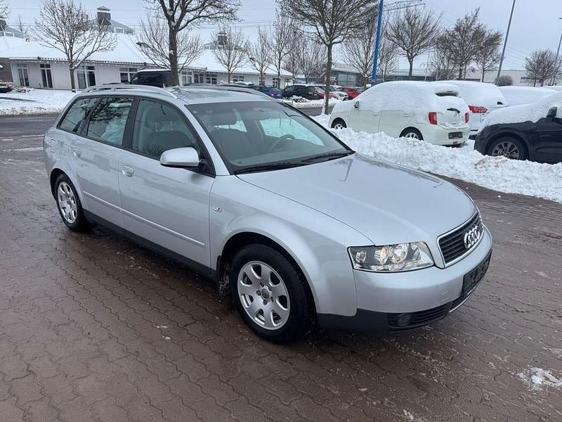 Silber Gebraucht 2001 Audi A4 Kombi | 3.400 € (Fairer Preis) - Bild 1/4