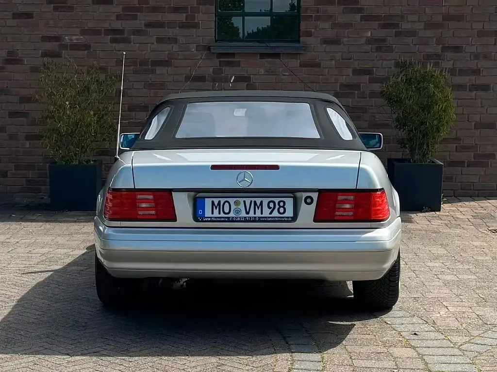 Gebraucht Mercedes SL320 231 PS (169 kW) 1998 Silber Cabrio