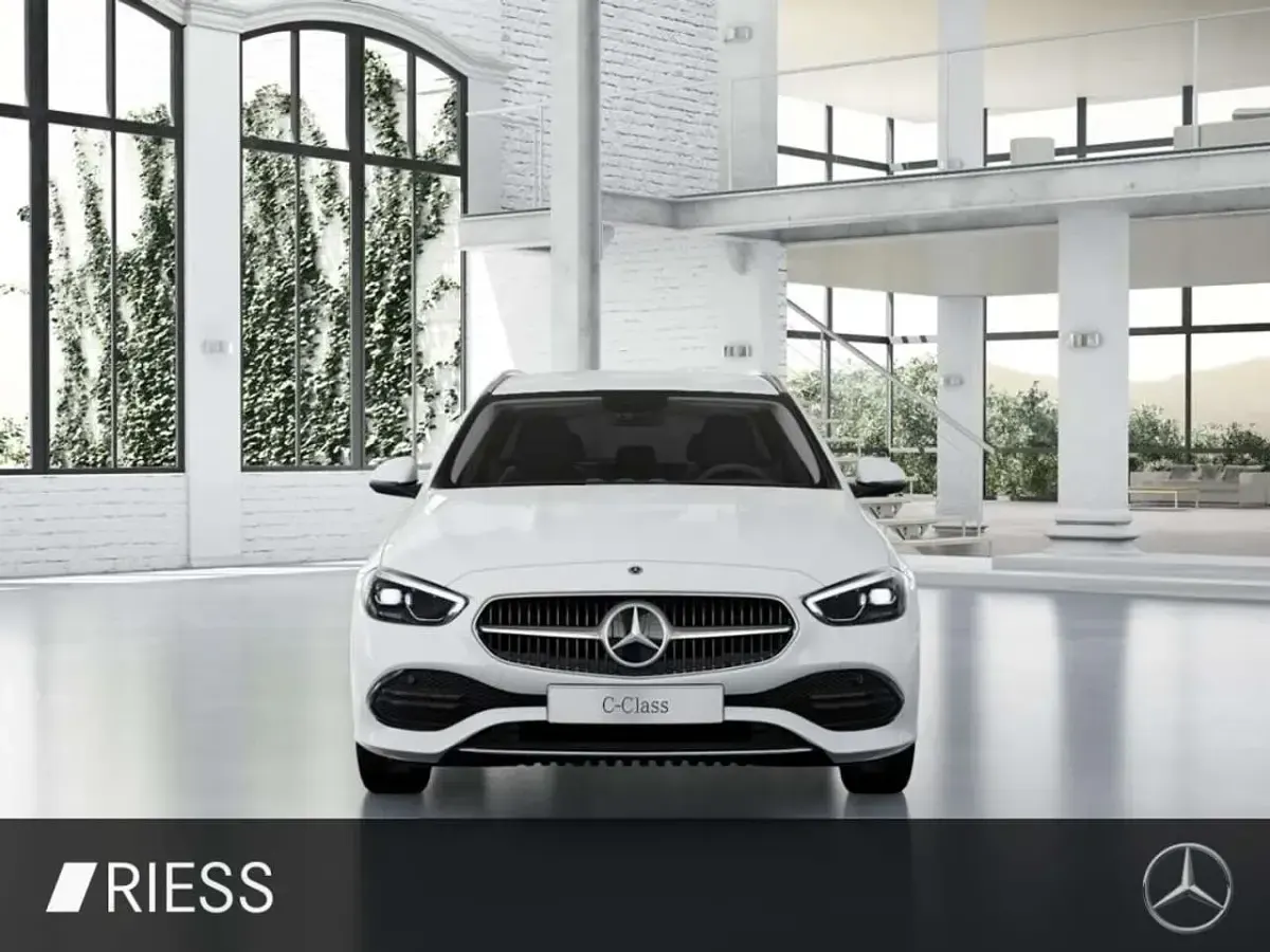 Gebraucht Mercedes C220 200 PS (147 kW) 2023 Polarweiß uni Kombi