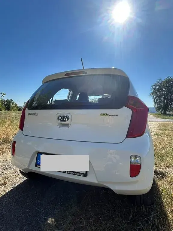 Gebraucht Kia Picanto 69 PS (50 kW) 2012 Weiß Kleinwagen
