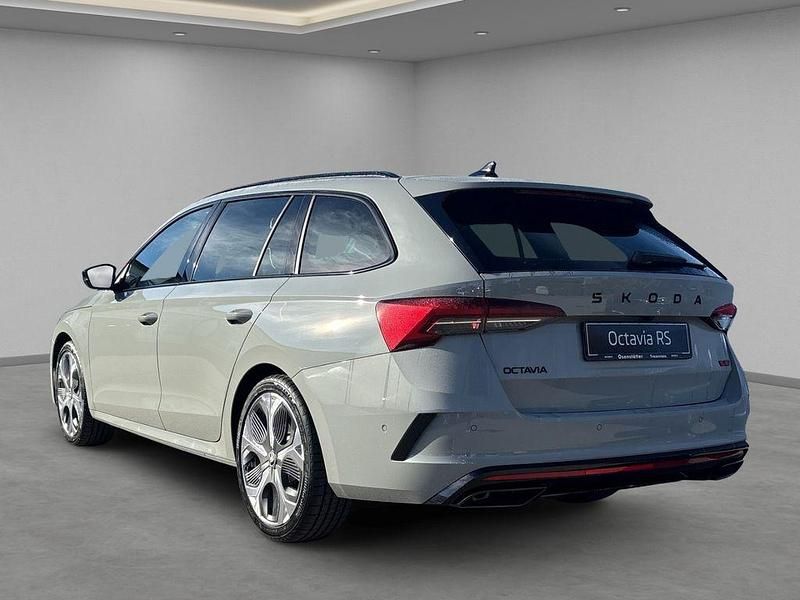 Neu Skoda Octavia RS 265 PS (194 kW) 2025 Grau Kombi