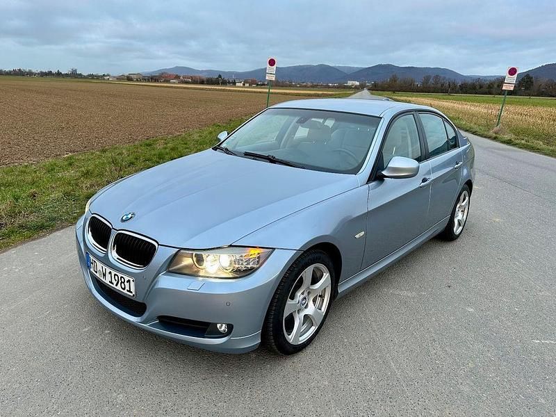 Gebraucht BMW 318 Comfort Edition 143 PS (105 kW) 2008 Blau Limousine