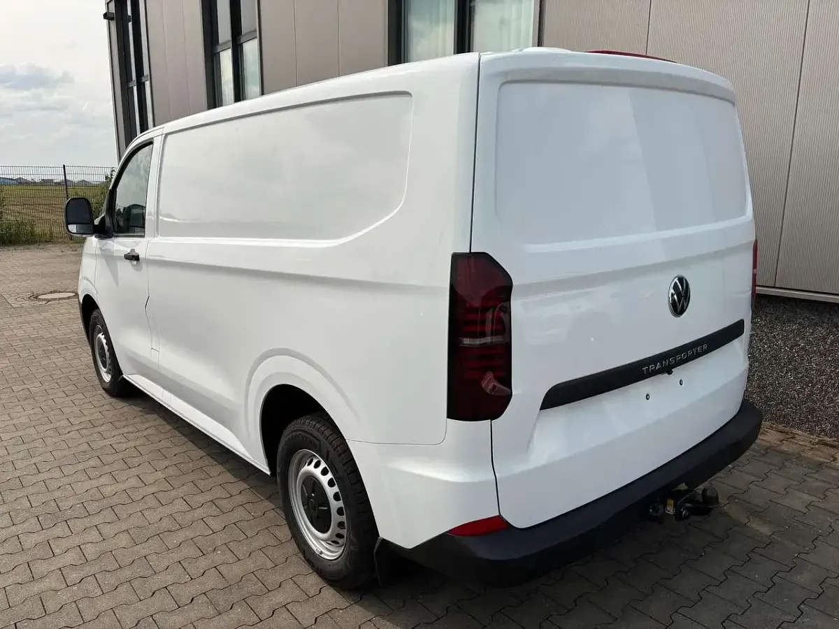 Nowe VW Transporter Basis 150 KM (110 kW) 2025 Wählbar Van