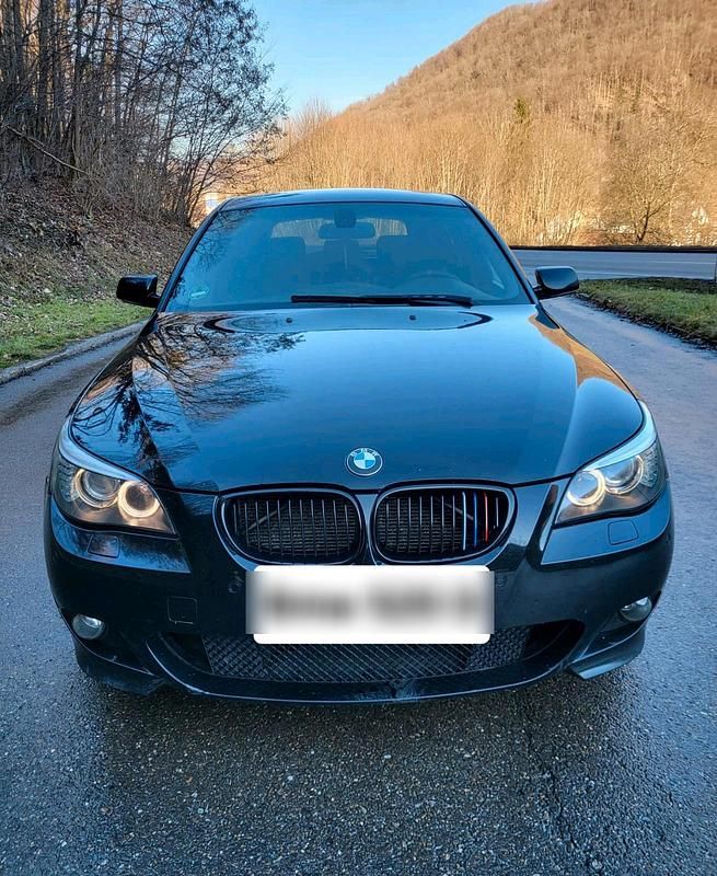 Schwarz Gebraucht 2009 BMW 520 Kombi | 4.750 € (Fairer Preis) - Bild 1/4