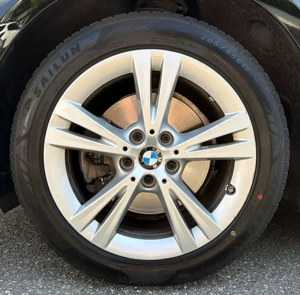 Gebraucht BMW 220 Active Tourer 192 PS (141 kW) 2014 Schwarz Van / Kleinbus