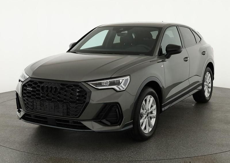 Chronos grau metallic Neu 2025 Audi Q3 Sportback S-Line SUV | 50.445 € (Superpreis) - Bild 1/4