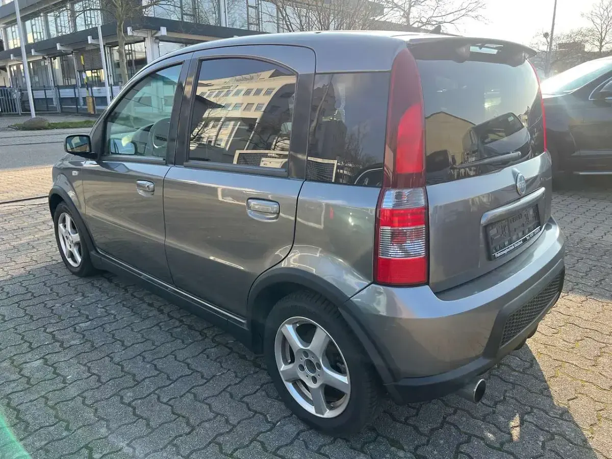 Gebraucht Fiat Panda 101 PS (74 kW) 2007 Quarz grau Kleinwagen
