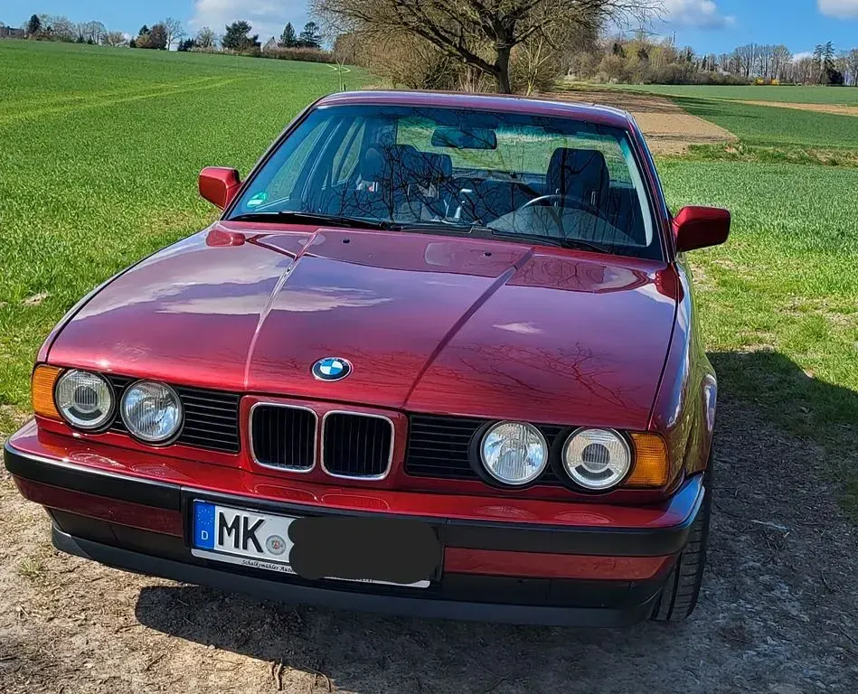 Gebraucht BMW 520 150 PS (110 kW) 1991 Rot Limousine