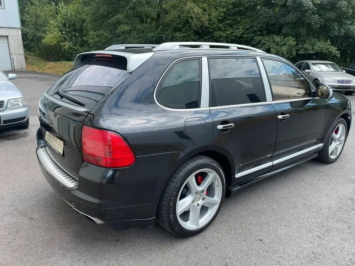 Gebraucht Porsche Cayenne Turbo 450 PS (330 kW) 2004 Schwarz SUV