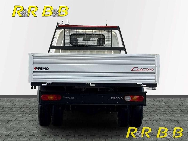 Neu Piaggio Porter 106 PS (77 kW) 2025 Weiss Van / Kleinbus