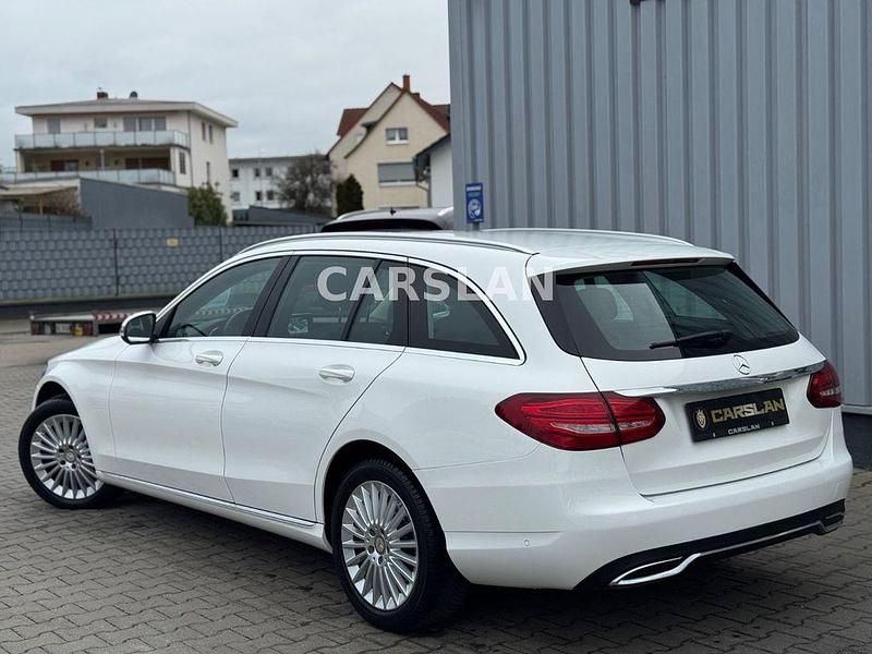 Gebraucht Mercedes C180 Exclusive 156 PS (114 kW) 2016 Weiß Limousine