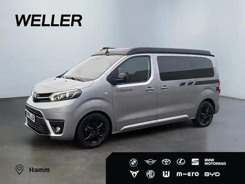 Silver metallic (silber) Gebraucht 2024 Toyota Proace Team Van / Kleinbus | 57.680 € (Fairer Preis) - Bild 1/3