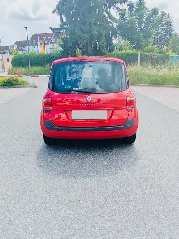 Gebraucht Renault Grand Modus Dynamique 75 PS (55 kW) 2009 Rot Van / Kleinbus